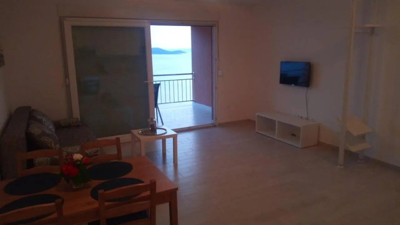 Apartment La Mer Drage