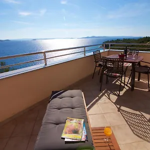 Apartament Lea, Drage